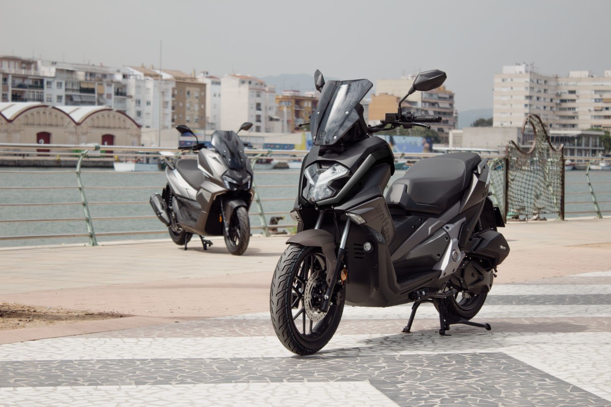 Wottan Sixteen 125: lo scooter spagnolo con ruota da 16" che sfida il traffico urbano